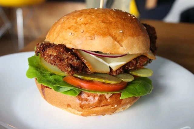 Cheese Chicken Burger